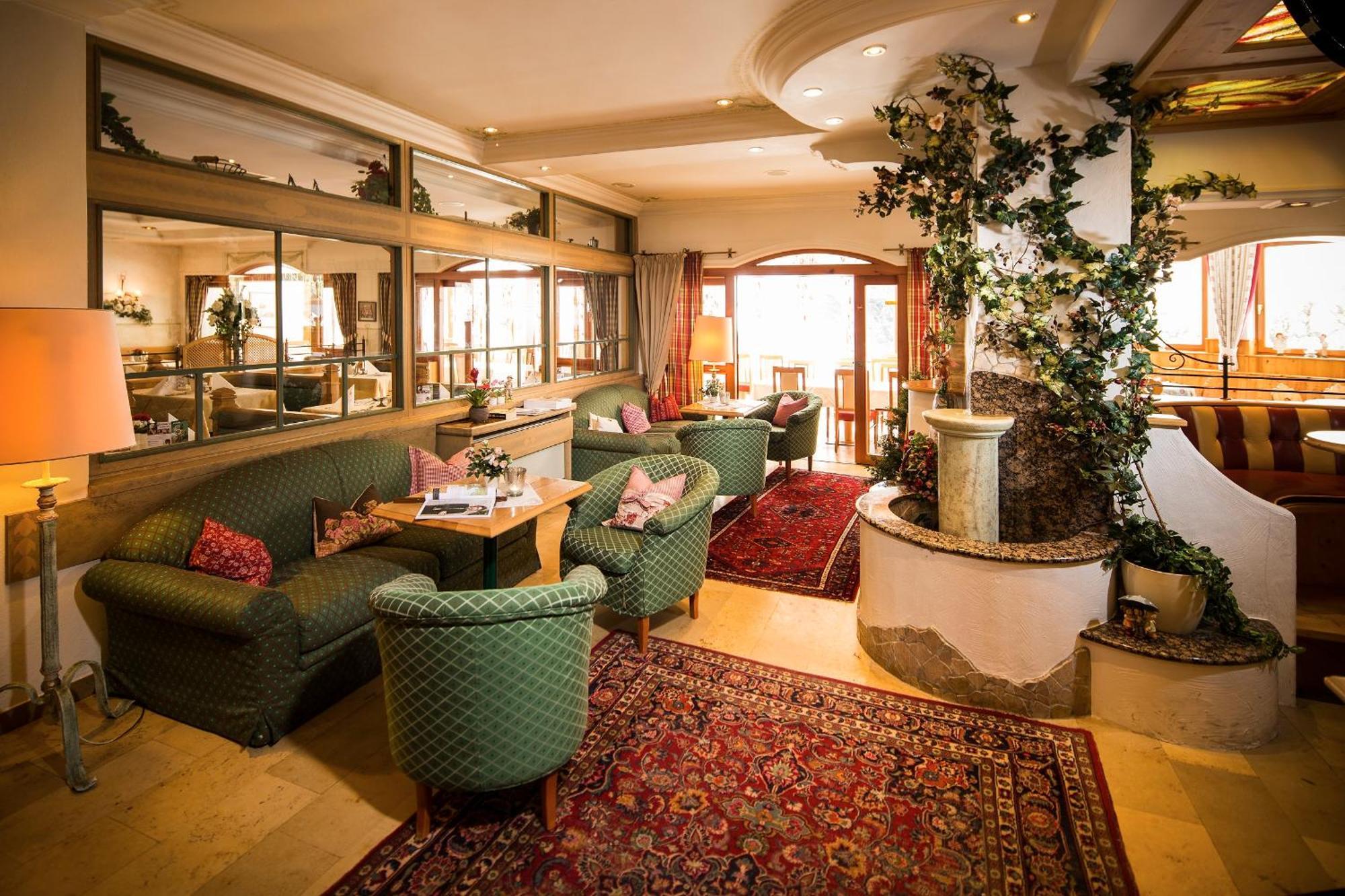 Vital - Und Wellnesshotel Hanneshof Filzmoos Exterior foto